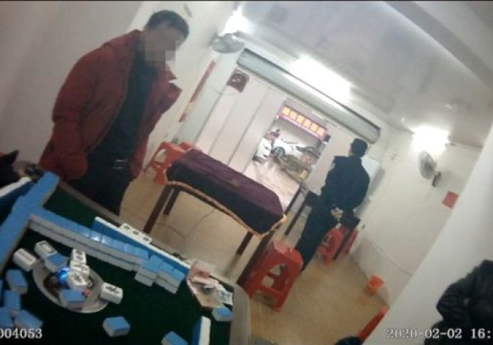 【头条新闻】“元来黄冈麻将到底是不是挂”附开挂脚本