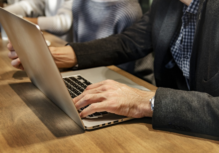 专家分析“智玩有没有猫腻[玩家必赢神器]